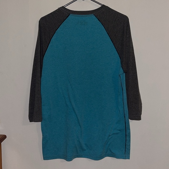 🌹BUCKLE BLACK TEE SHIRT - Picture 2 of 3